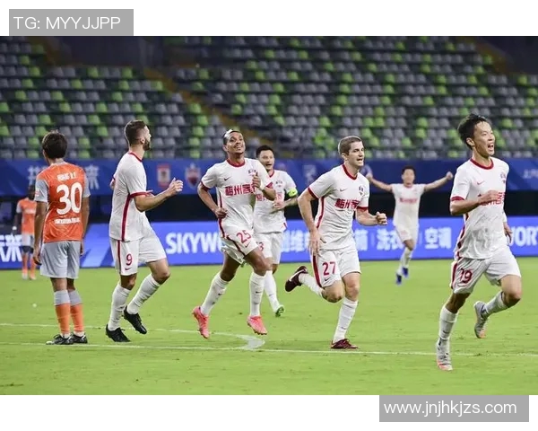 深圳足球队在足球团队协作排行榜中荣获第八名展现团队精神与实力