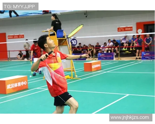 篮球与足球明星签名图片汇集展现运动魅力与偶像风采 篮球与足球明星签名图片汇集展现运动魅力与偶像风采