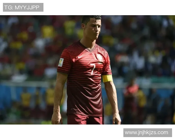 足球明星成长轨迹与成就对比图解分析 足球明星成长轨迹与成就对比图解分析