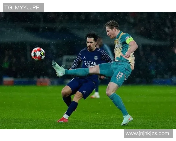 足球明星精彩瞬间全解析技巧与战术的完美结合宝典