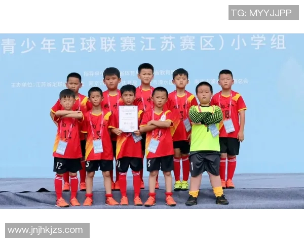 亚运会特别报道：南京足球队如何实现历史性突破与辉煌成就